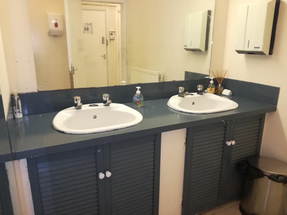 לונדון Amity Hostel מראה חיצוני תמונה